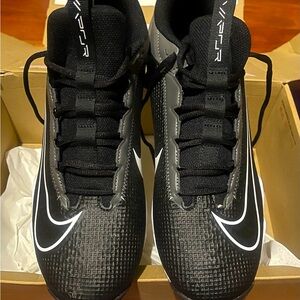 Men's Size 10.5 Nike Vapor Edge Shark 2 "Black/White new